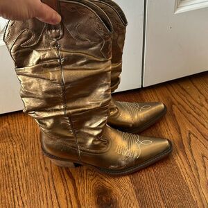 Steve Madden Bronze Metallic Cowboy Boots size 6